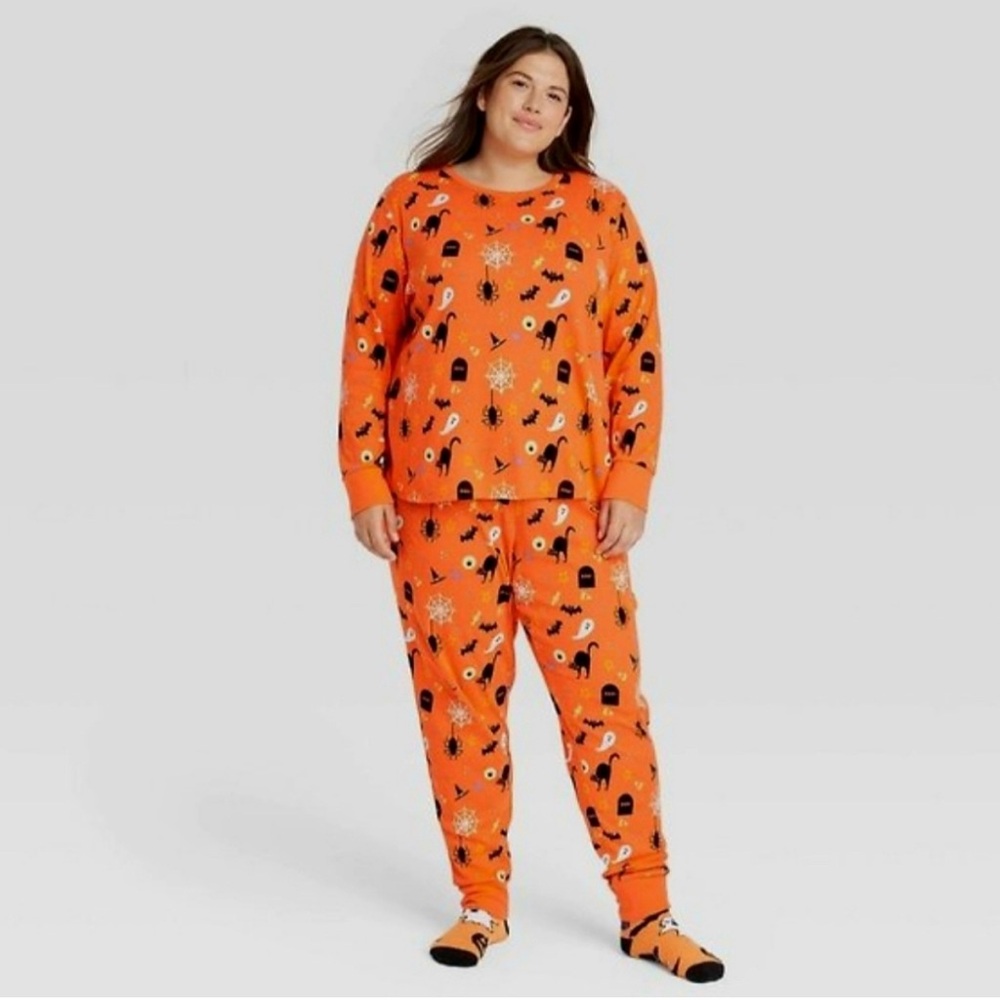 Hyde & EEK! Boutique Women's Halloween 3X Pajama PJ Lounge Set Orange Ba…